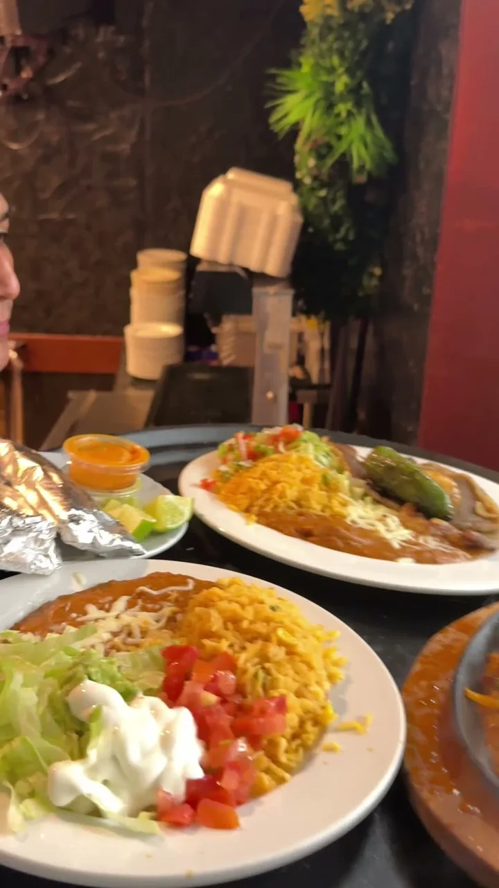 Labios Locos — From the kitchen to the table